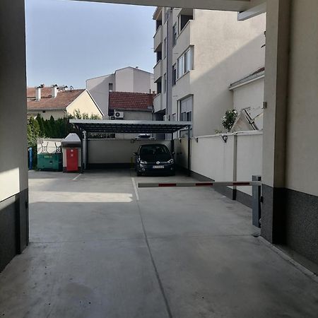 Stojanovic Apartments Ниш Экстерьер фото