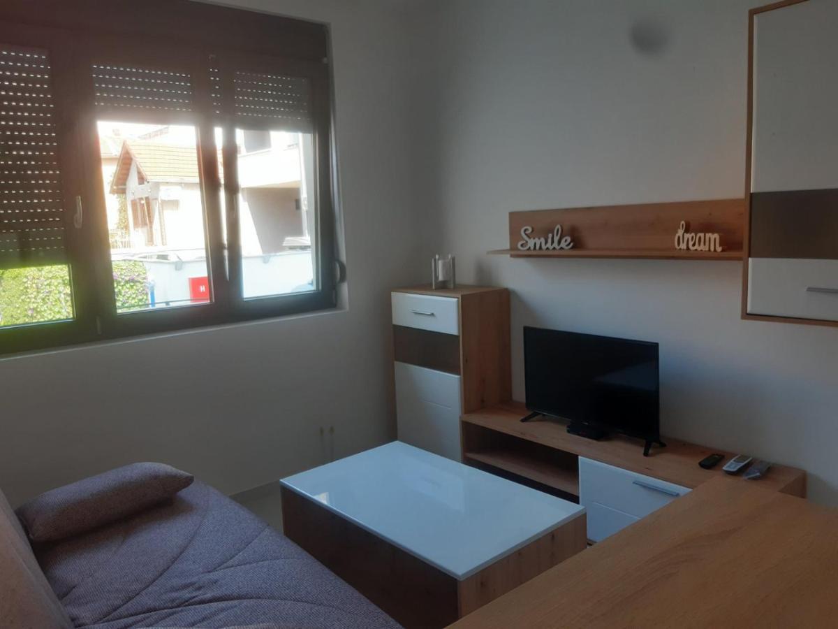 Stojanovic Apartments Ниш Экстерьер фото