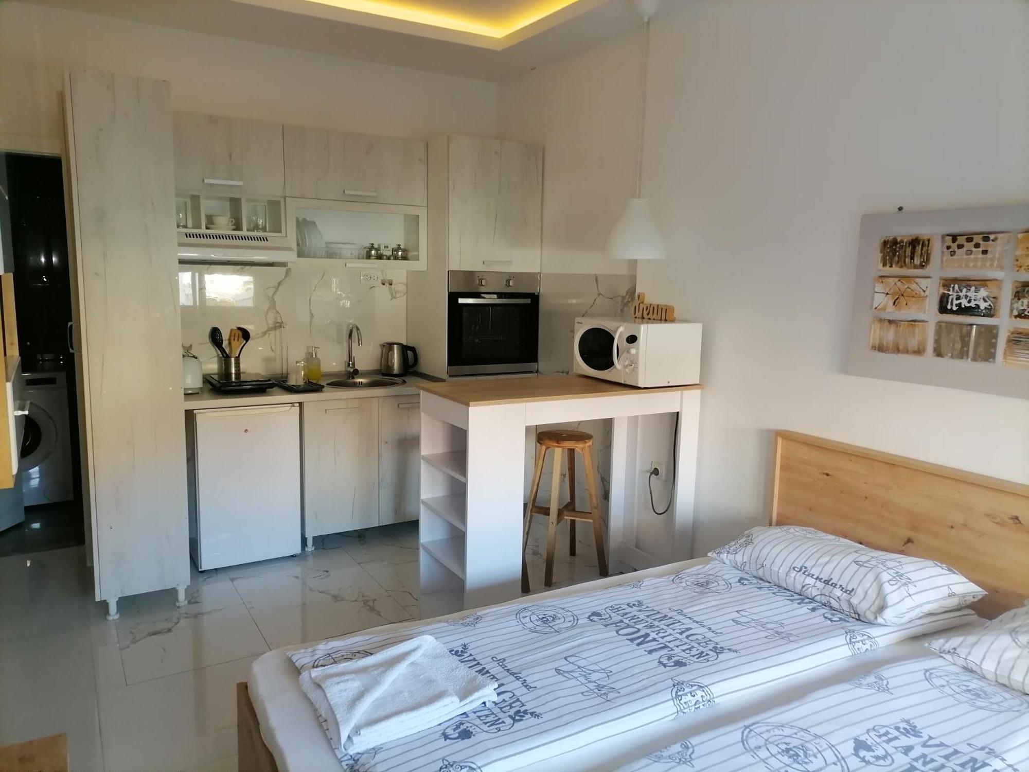 Stojanovic Apartments Ниш Экстерьер фото